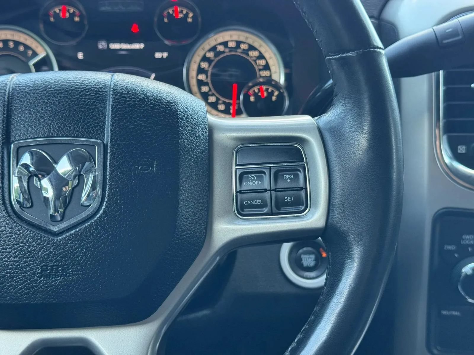 Used 2018 RAM 2500 Laramie w/ Snow Chief Group AWD/4WD image 28