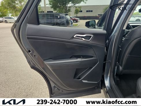Certified 2023 Kia Sportage EX FWD image 13