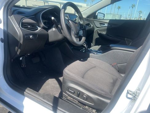 Used 2023 Chevrolet Malibu LT image 13