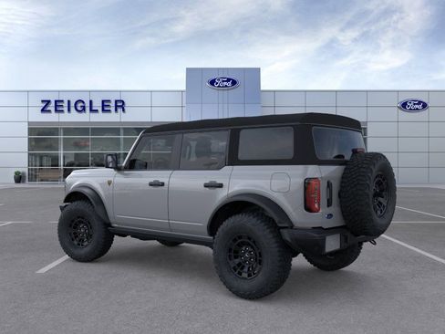 New 2026 Ford Bronco Badlands AWD/4WD image 4