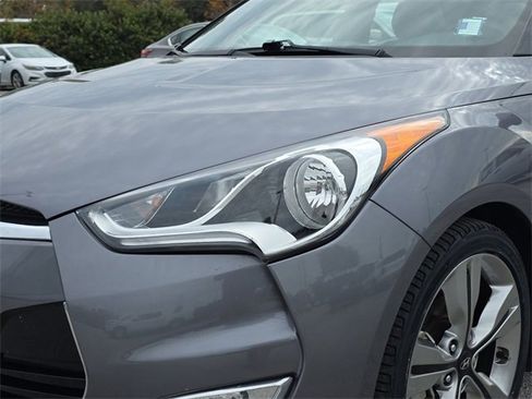 Used 2016 Hyundai Veloster w/ Option Group 02 image 6