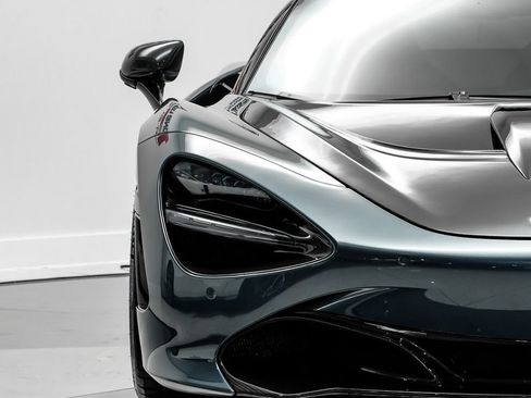 Used 2018 McLaren 720S Performance RWD image 36