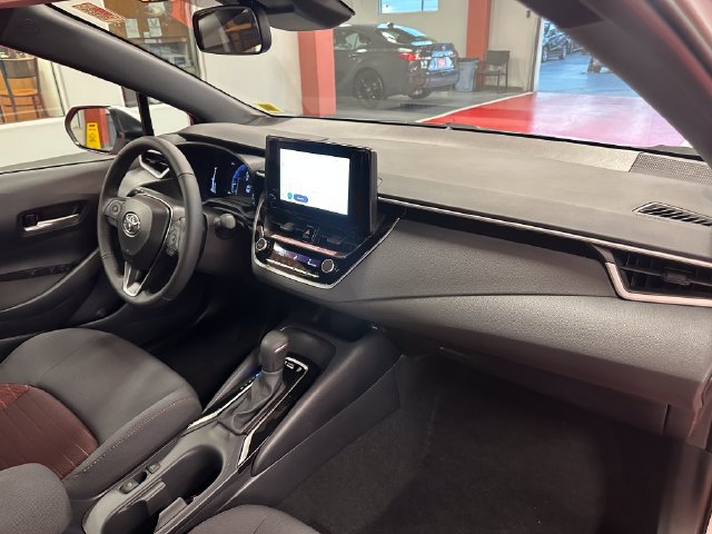 Certified 2026 Toyota Corolla SE FWD image 17