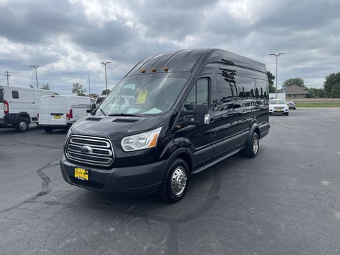 Used 2015 Ford Transit 350 XLT RWD image 5