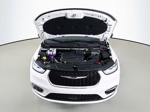 New 2026 Chrysler Pacifica Select image 28
