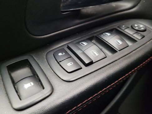 Used 2018 Dodge Grand Caravan GT image 27