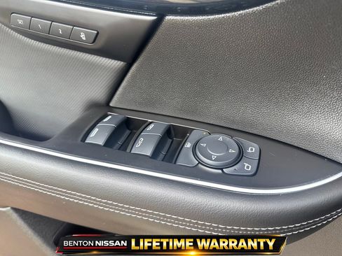 Used 2024 Buick Envision Preferred AWD/4WD image 12
