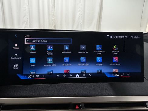 Used 2025 BMW iX xDrive50 image 16