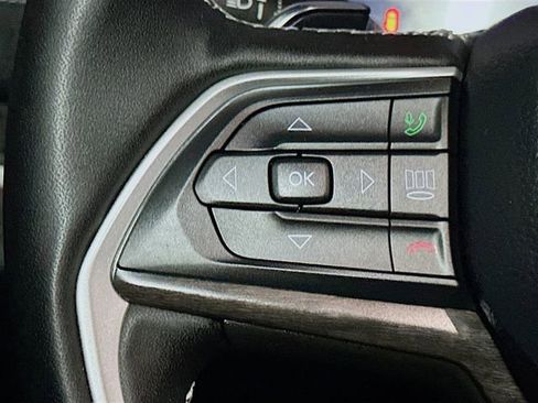 Used 2023 Jeep Grand Cherokee L Limited image 31