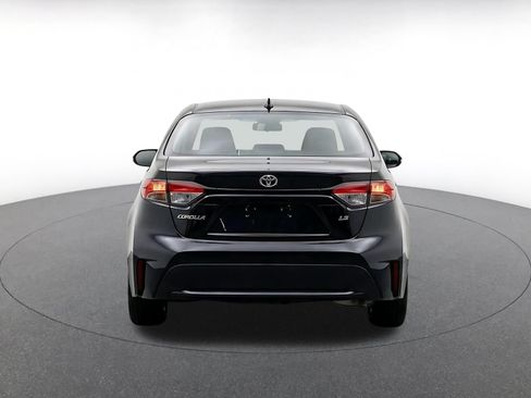 Used 2025 Toyota Corolla LE FWD image 8