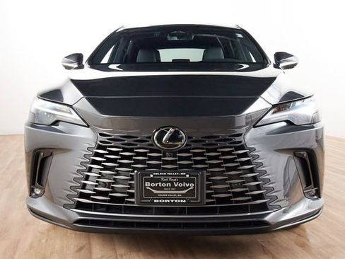 Used 2025 Lexus RX 350h w/ Convenience Package image 2