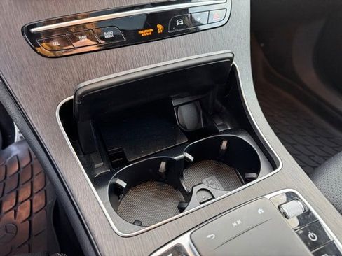 Used 2022 Mercedes-Benz GLC 300 4MATIC image 30