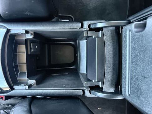 Used 2016 Ford Edge SEL w/ Equipment Group 201A FWD image 27