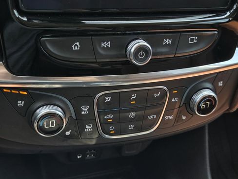 Certified 2021 Chevrolet Traverse High Country FWD image 27