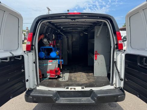 Used 2018 Chevrolet Express 3500 Extended w/ Driver Convenience Package image 10