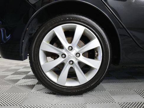 Used 2012 Hyundai Accent SE FWD image 7