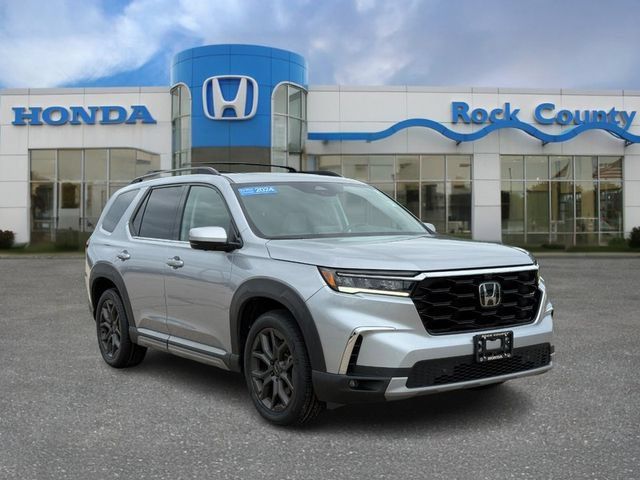 Certified 2024 Honda Pilot Elite image 1