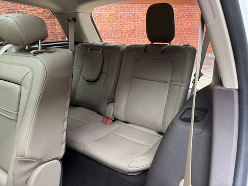 Used 2020 Lincoln Aviator Reserve w/ Equipment Group 201A image 24