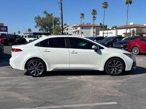 Used 2021 Toyota Corolla SE w/ Carpet Mat Package (TMS) FWD image 2