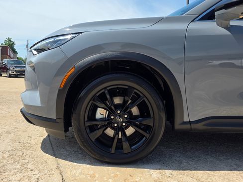 Used 2025 INFINITI QX60 Luxe w/ Black Edition image 32