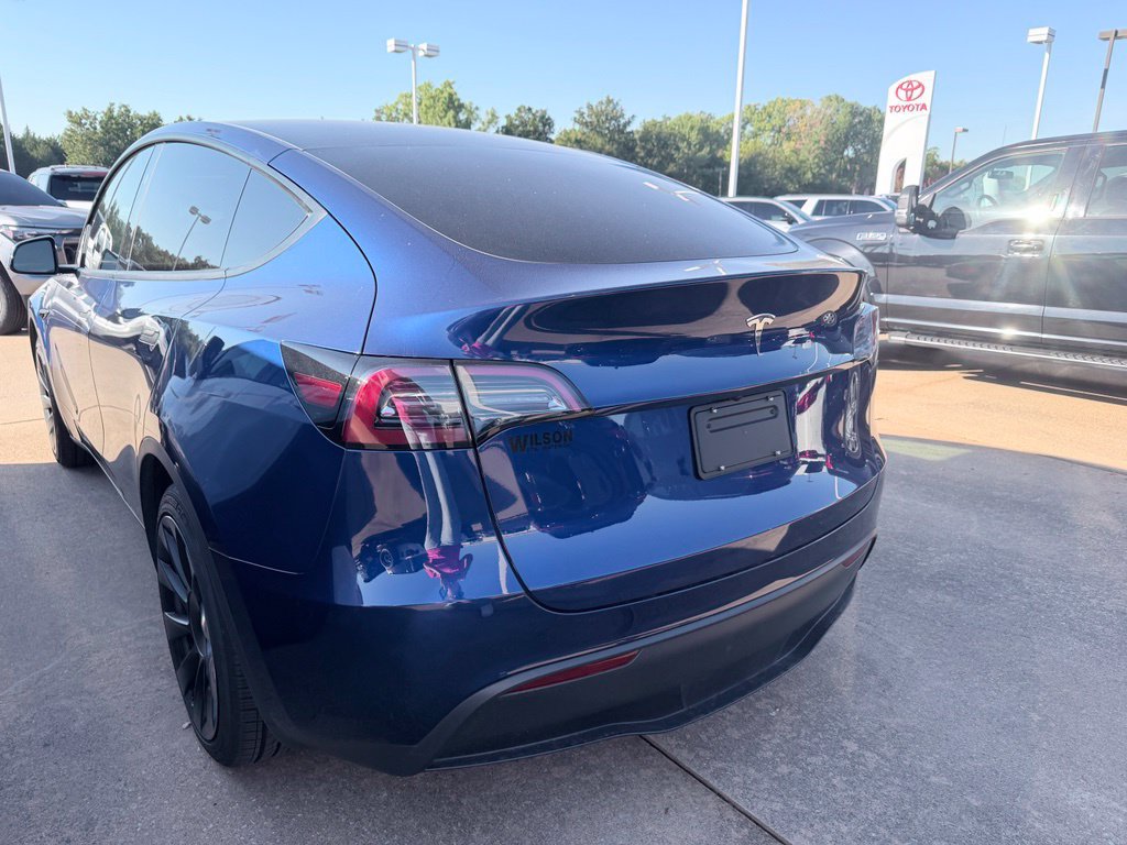 Used 2024 Tesla Model Y 2WD image 12