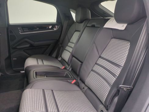 New 2026 Porsche Cayenne S AWD/4WD image 16
