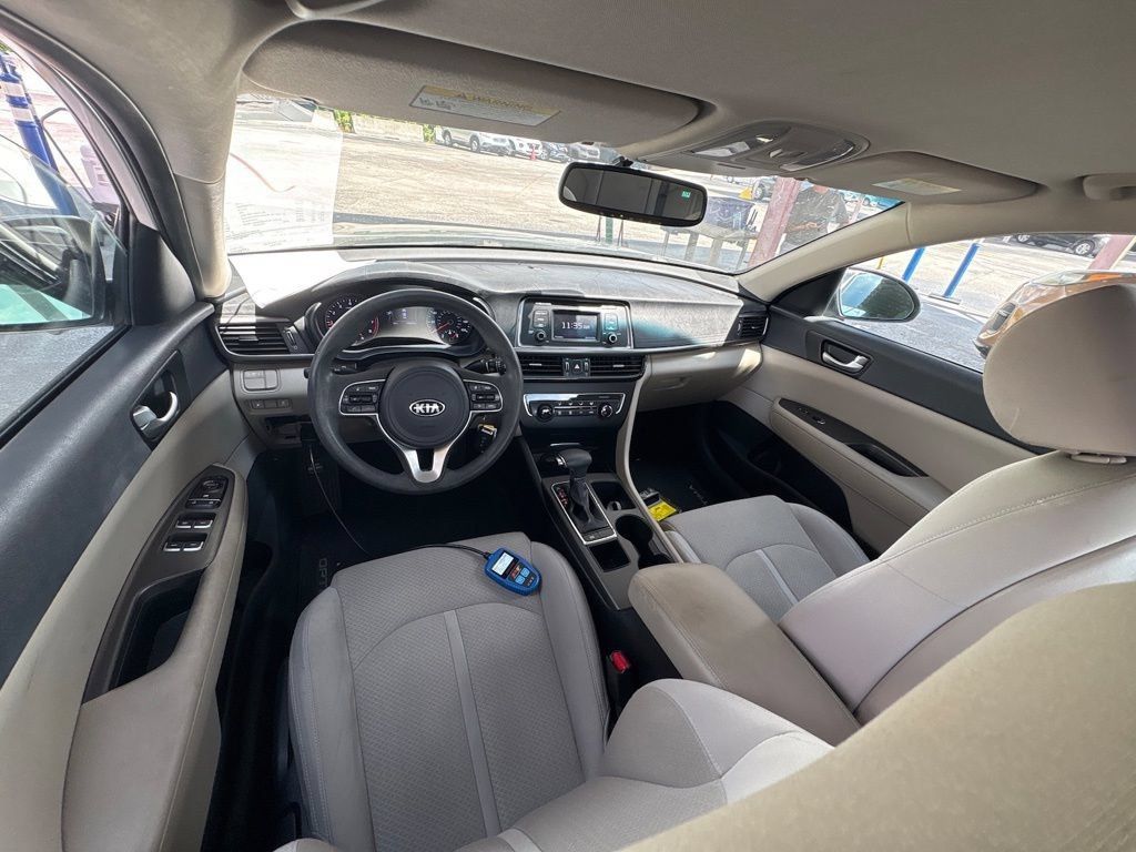 Used 2016 Kia Optima LX FWD image 6