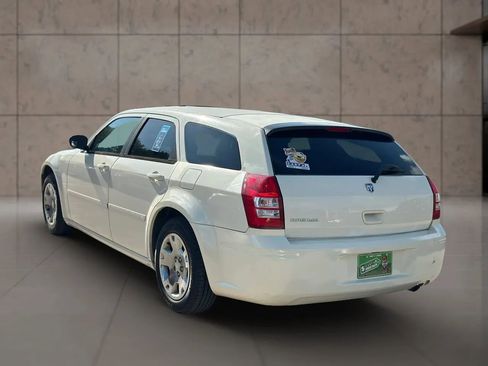 Used 2005 Dodge Magnum SE w/ Convenience Group I RWD image 22