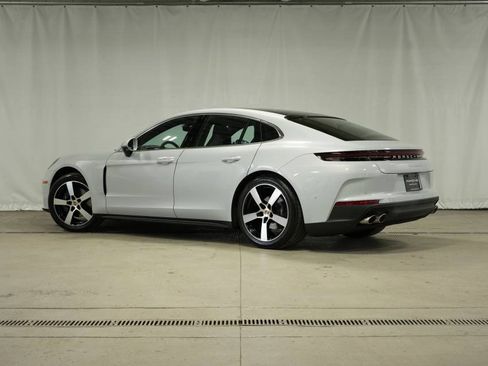 New 2025 Porsche Panamera 4 image 3