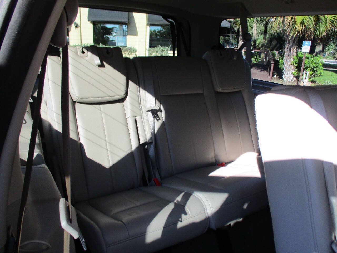 Used 2013 Ford Expedition EL Limited RWD image 28
