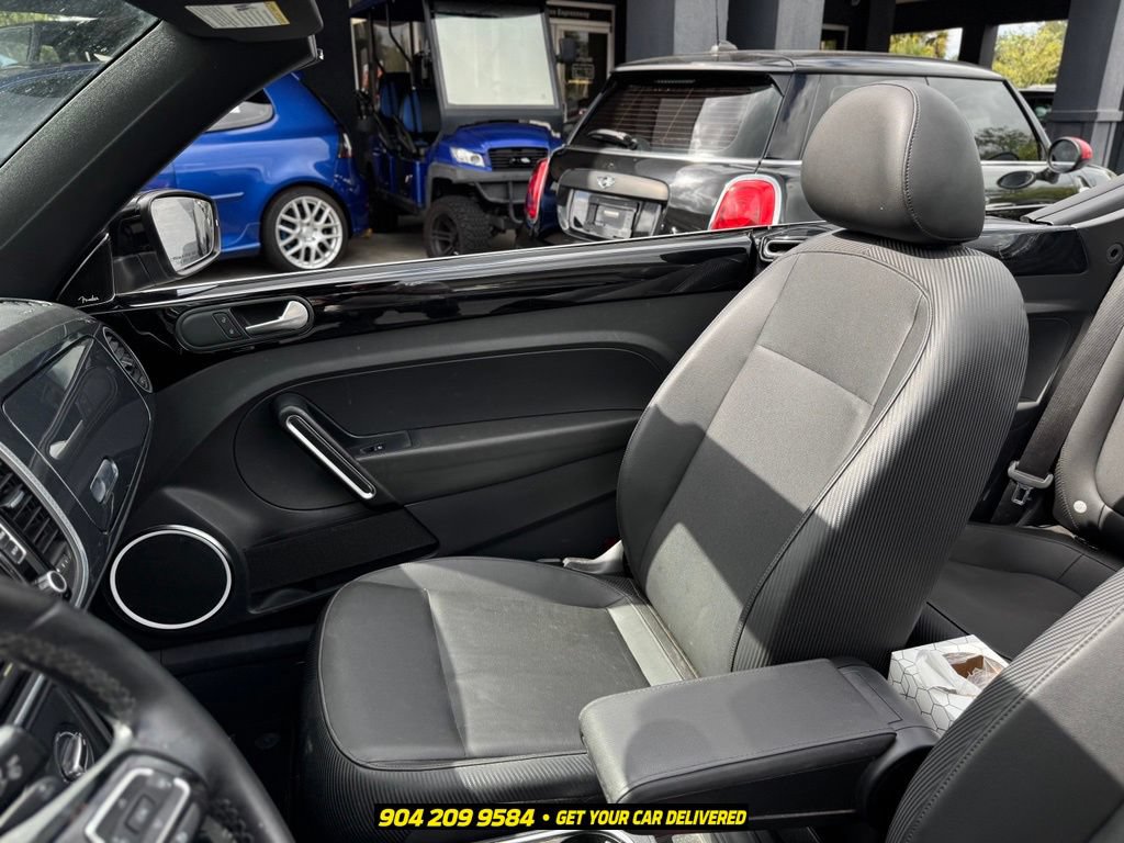 Used 2013 Volkswagen Beetle 2.0T FWD image 19