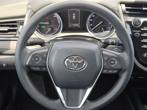 Certified 2020 Toyota Camry LE w/ Sunroof Package image 15