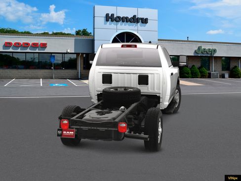 New 2024 RAM 3500 Tradesman image 14