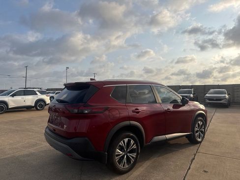 Certified 2023 Nissan Rogue SV w/ SV Premium B Package FWD image 19