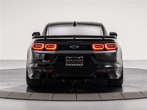 Used 2020 Chevrolet Camaro ZL1 image 4