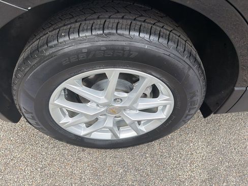 Used 2024 Chevrolet Equinox LT w/ LPO, Floor Liner Package AWD/4WD image 10