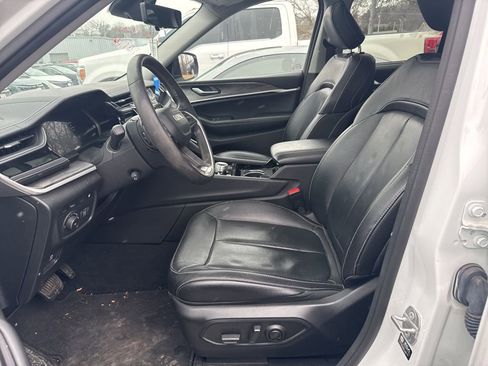 Used 2022 Jeep Grand Cherokee Limited 4xe w/ Luxury Tech Group II image 5