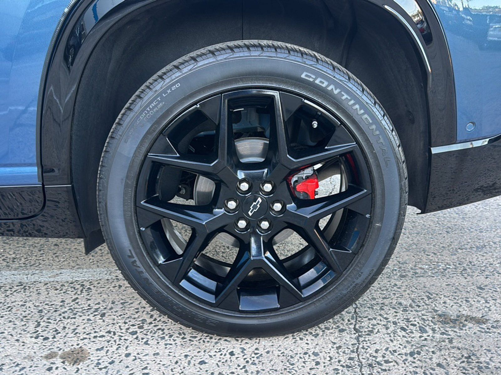 Used 2024 Chevrolet Traverse RS w/ LPO, Floor Liner Package AWD/4WD image 48