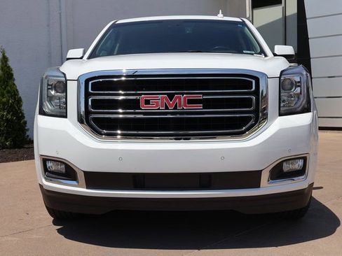 Certified 2018 GMC Yukon SLT w/ Open Road Package AWD/4WD image 3