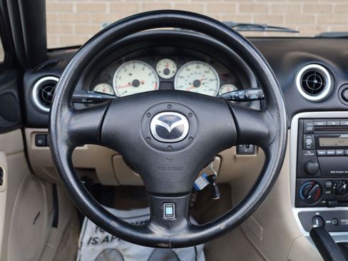 Used 2003 MAZDA MX-5 Miata LS RWD image 22