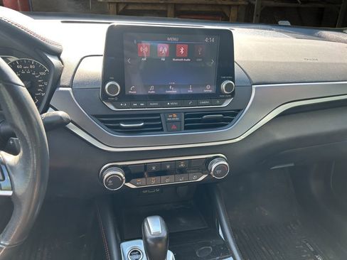 Used 2023 Nissan Altima 2.5 SR FWD image 24