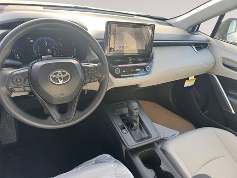 New 2026 Toyota Corolla Cross L image 10