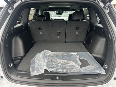 New 2026 Jeep Grand Cherokee Limited Reserve image 14