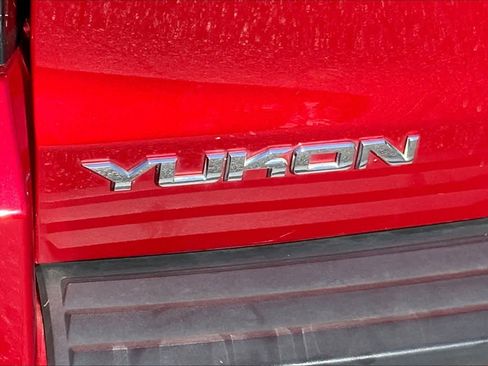 Used 2015 GMC Yukon SLT w/ HD Trailering Package image 30