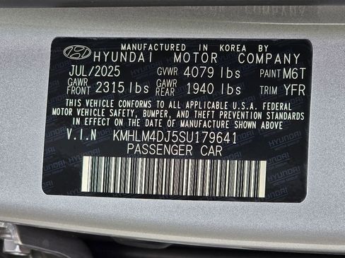 New 2025 Hyundai Elantra SEL image 30