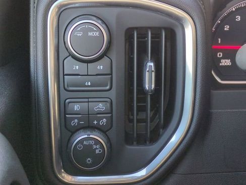 Used 2022 Chevrolet Silverado 2500 LT w/ Convenience Package image 21