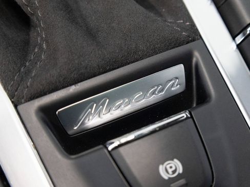 Certified 2017 Porsche Macan GTS image 16