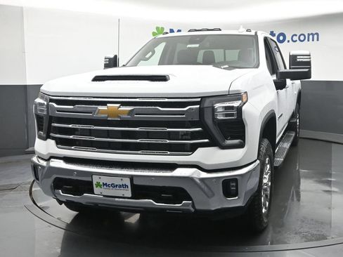 New 2026 Chevrolet Silverado 2500 LTZ w/ LTZ Plus Package AWD/4WD image 22