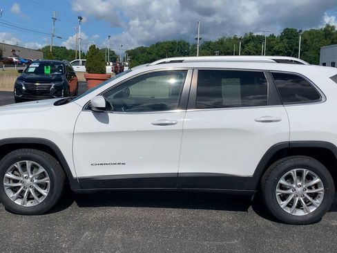 Used 2019 Jeep Cherokee Latitude w/ Popular Appearance Group FWD image 5