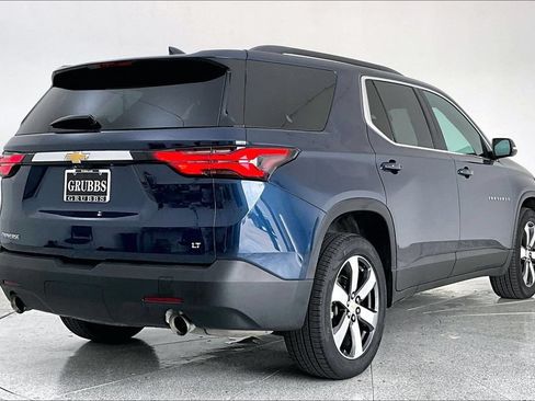 Used 2023 Chevrolet Traverse LT w/ LT Premium Package FWD image 14